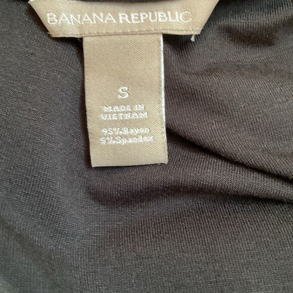 Banana Republic Women's S Black Sleeveless Tank Top Pleated Casual Minimalist - Picture 8 of 9